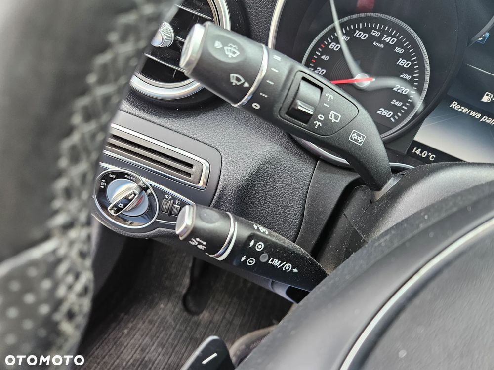 Mercedes-Benz Klasa C 200 (BlueTEC) d T 7G-TRONIC Avantgarde - 33