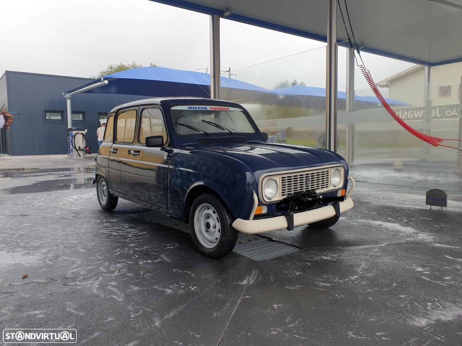 Renault 4 - 1