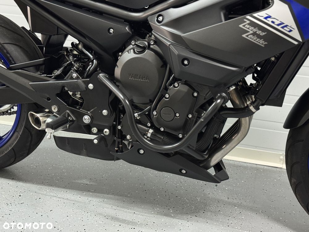 Yamaha XJ - 11
