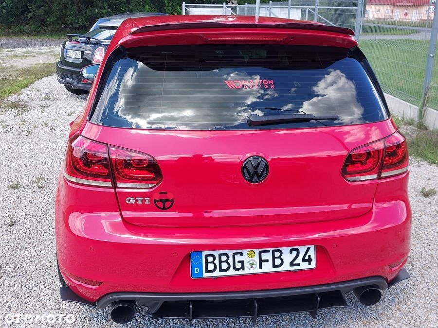 Volkswagen Golf 2.0 GTI - 7