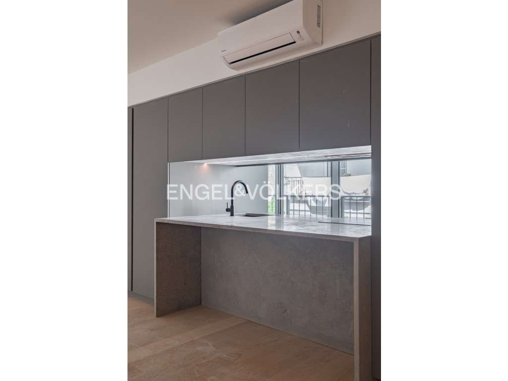 Apartamento T2+1 na Avenida Infante Santo - Grande imagem: 5/29