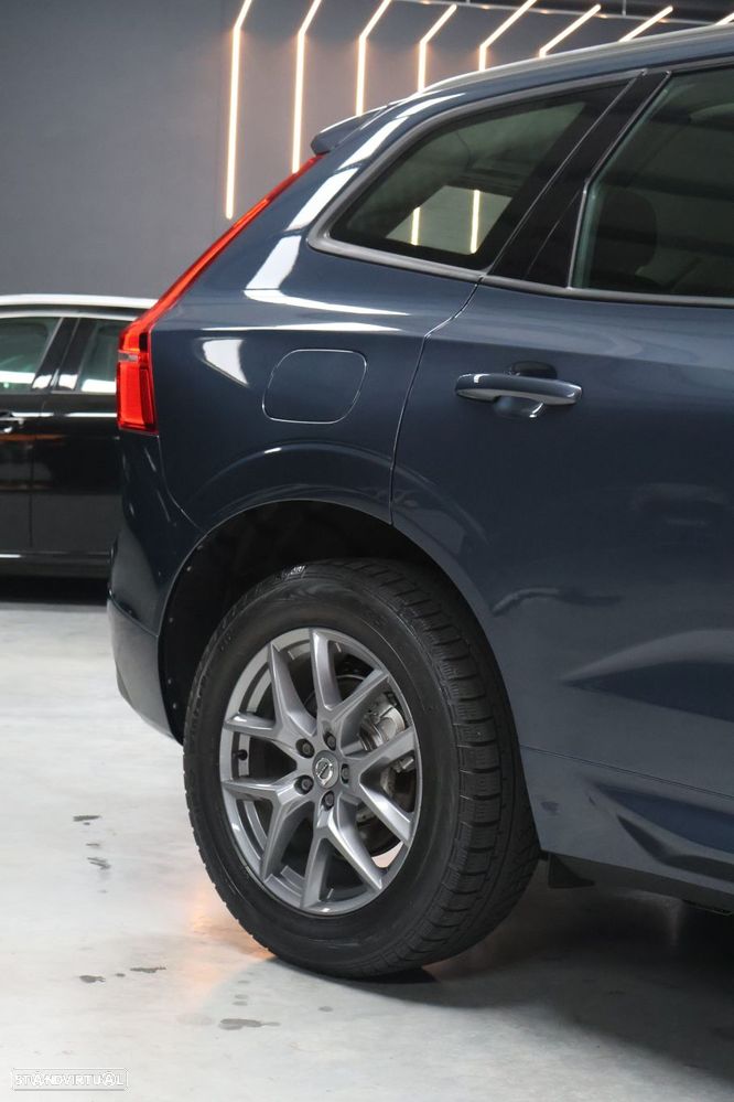 Volvo XC 60 D4 AWD Geartronic Momentum - 13