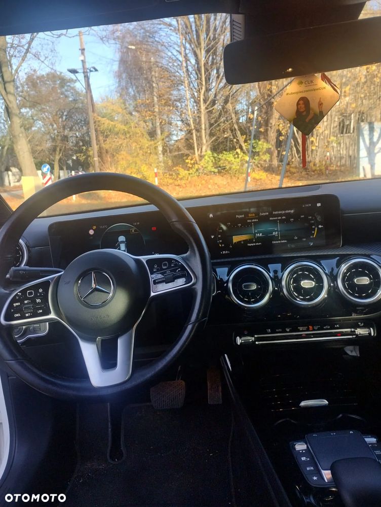 Mercedes-Benz CLA 200 4-Matic Progressive 8G-DCT - 10