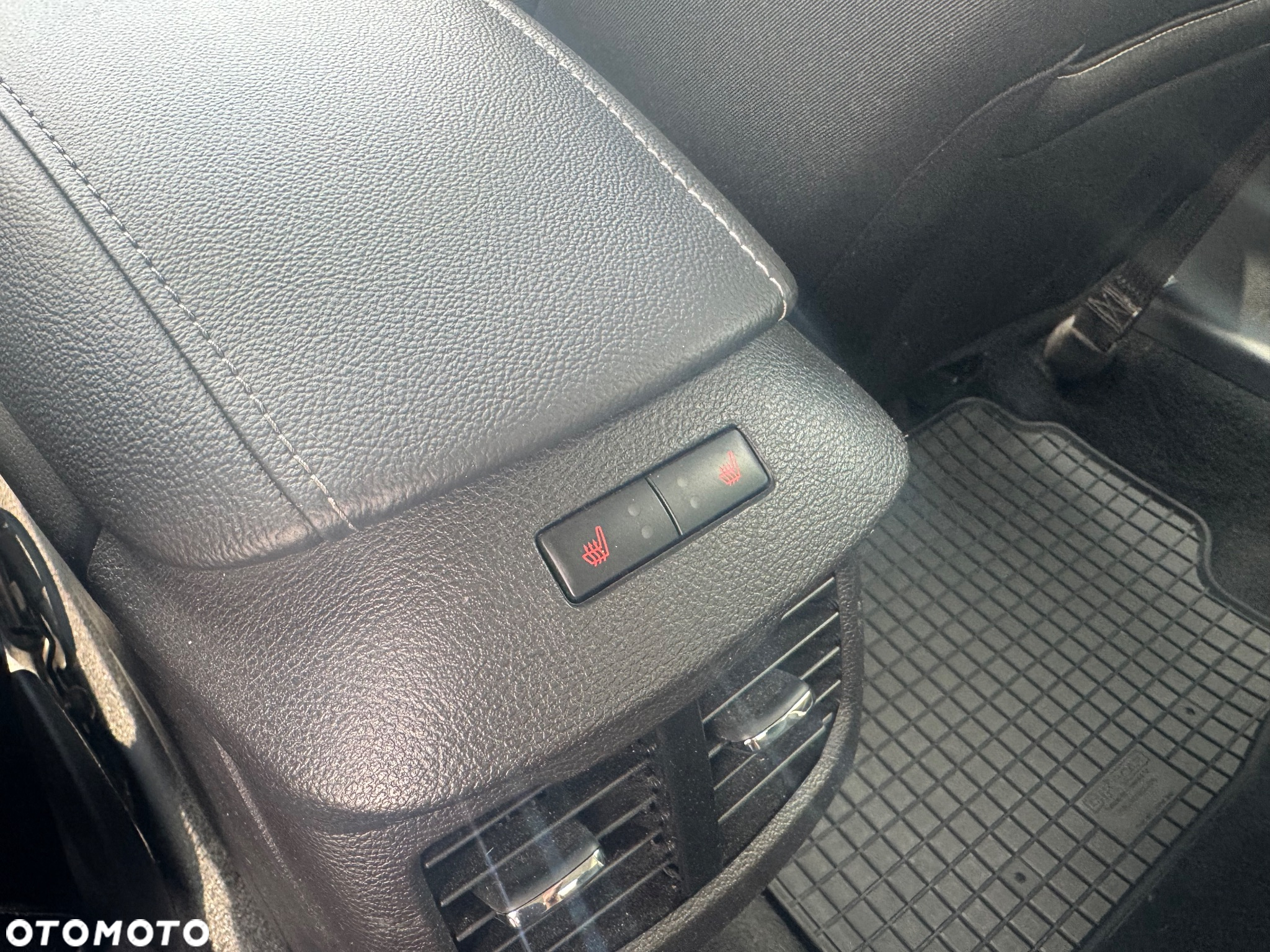 Ford Mondeo 2.0 EcoBlue Titanium - 35