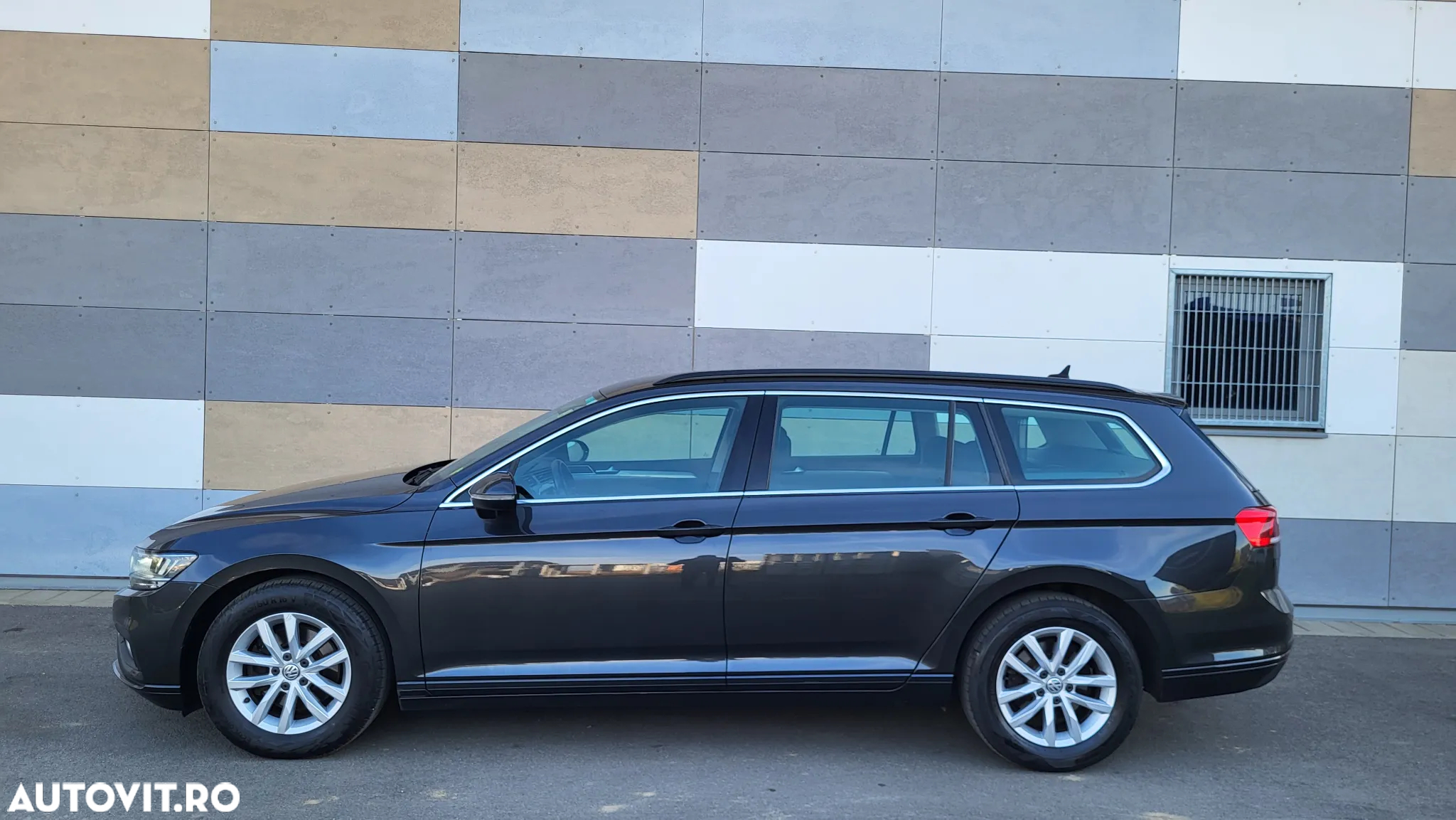 Volkswagen Passat Variant 2.0 TDI SCR DSG Comfortline - 17