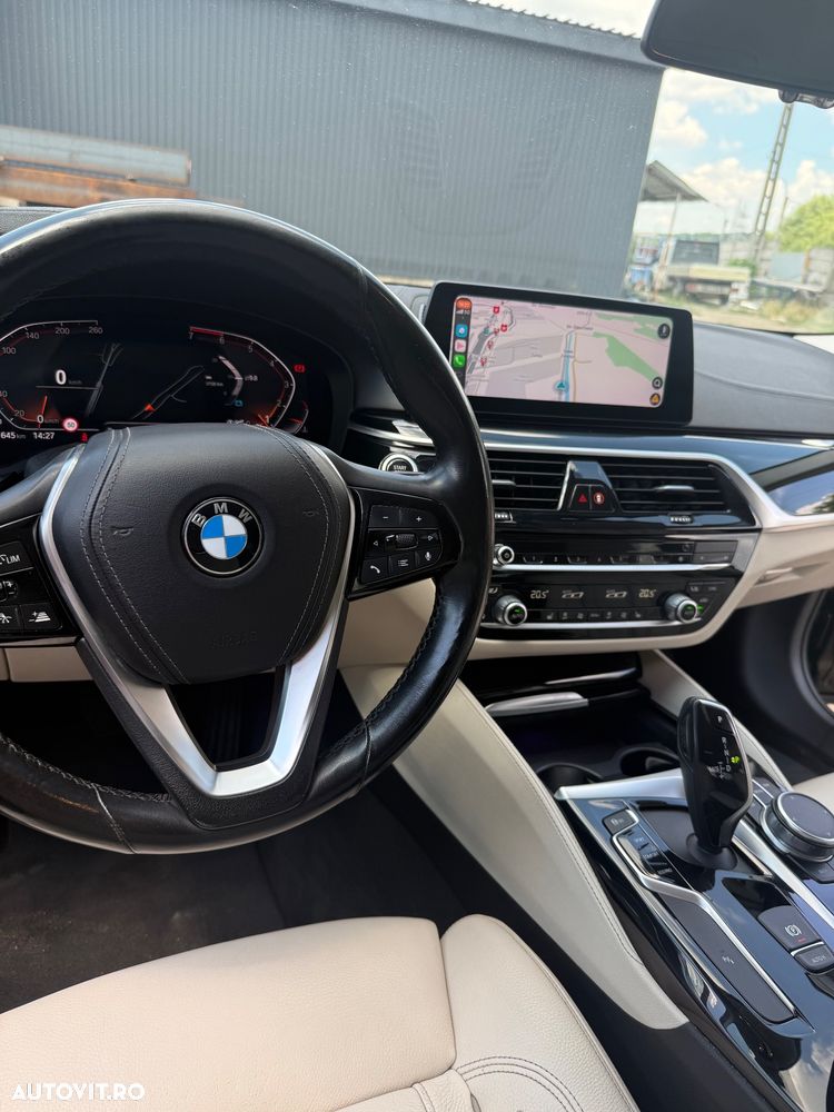 BMW Seria 5 530i xDrive Aut. Luxury Line - 13