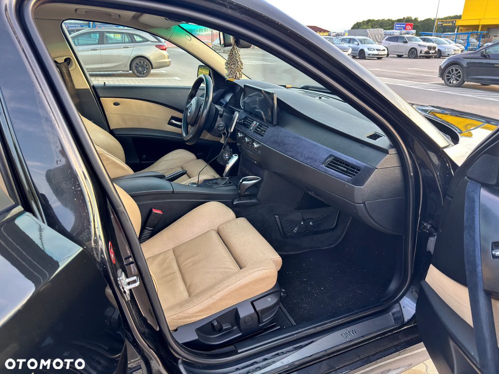 BMW Seria 5 530xd - 14