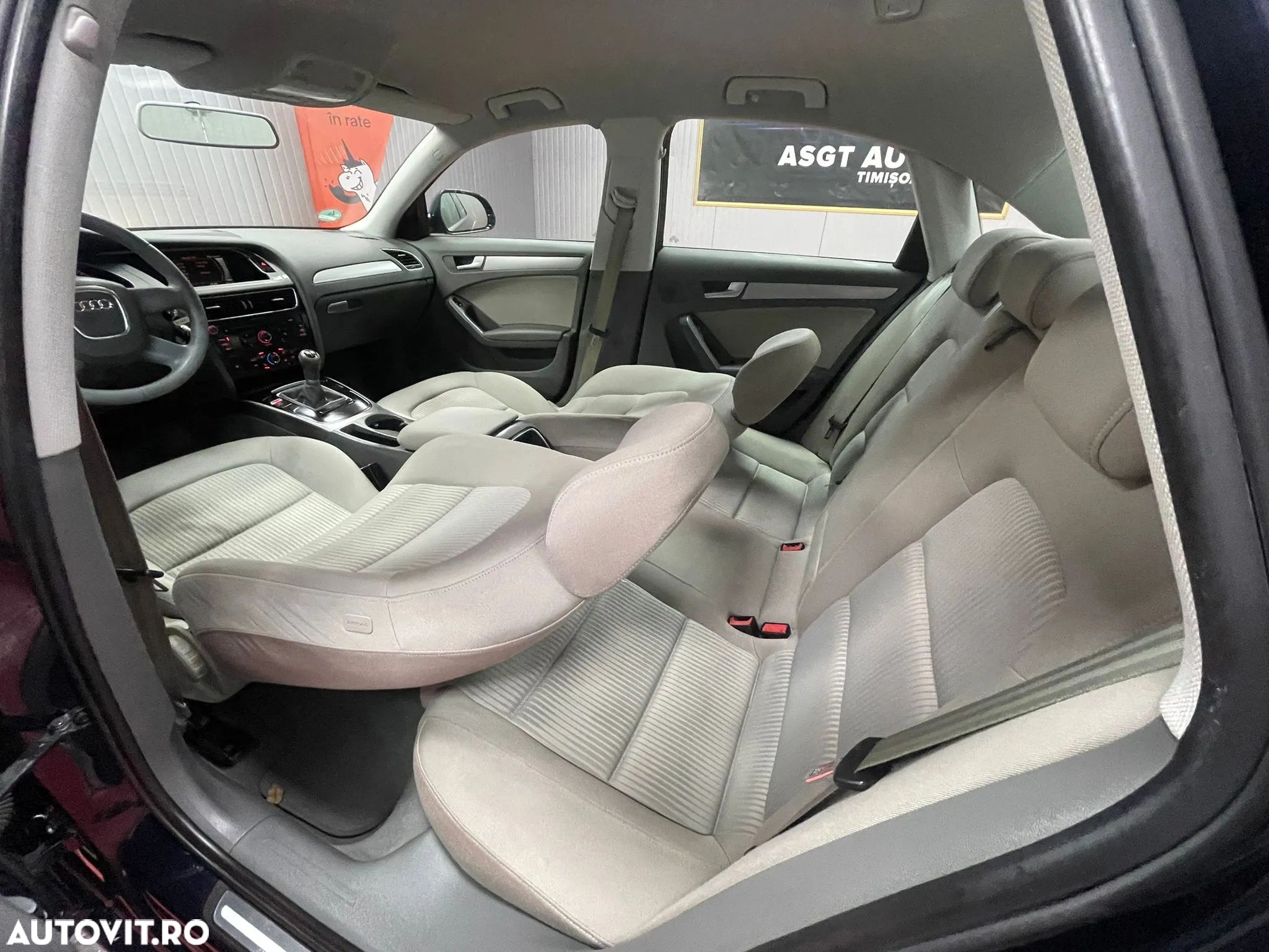 Audi A4 - 1