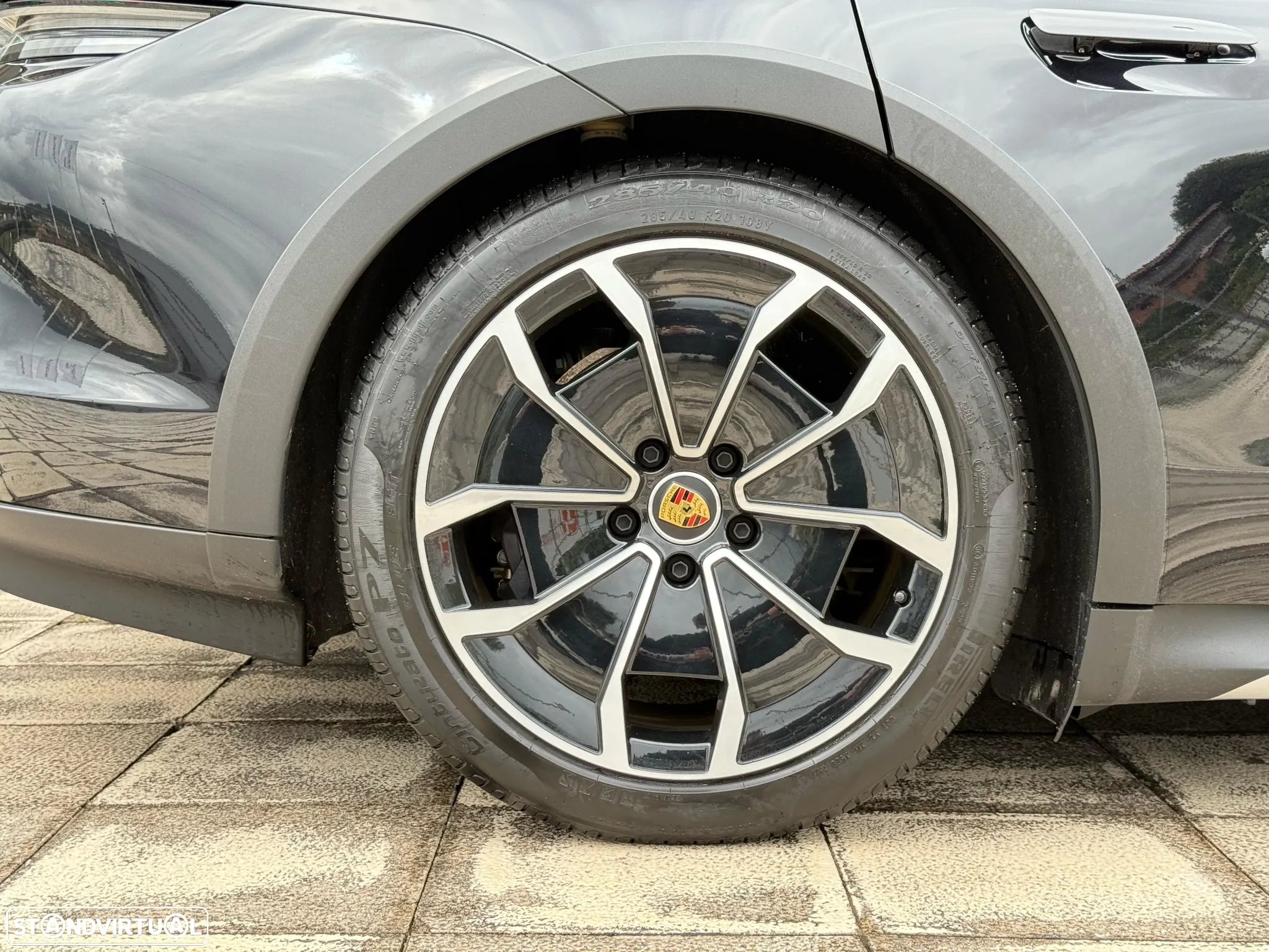 Porsche Taycan Cross Turismo 4 - 27