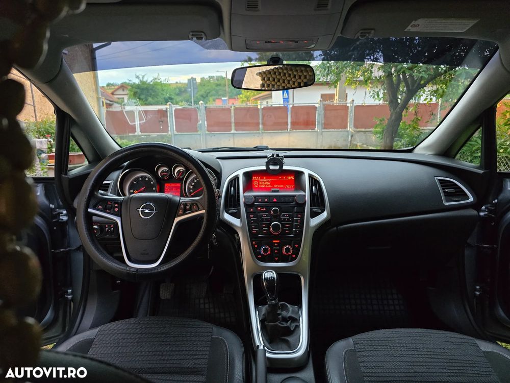 Opel Astra - 8
