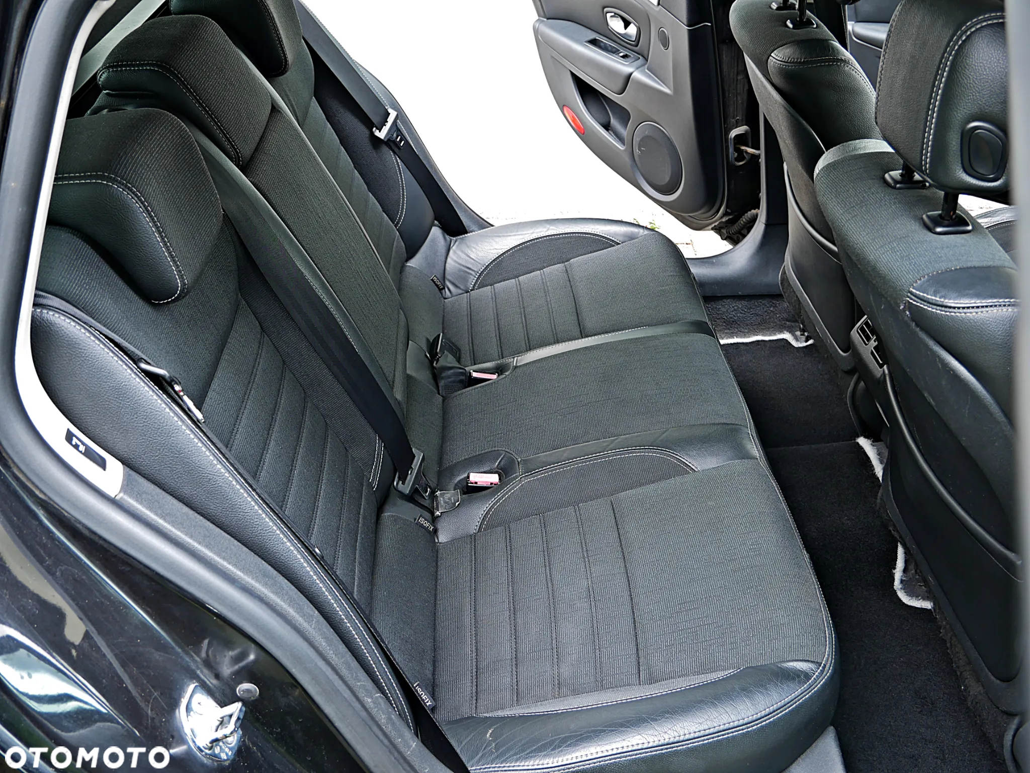 Renault Laguna Grandtour 2.0 dCi FAP Dynamique - 31