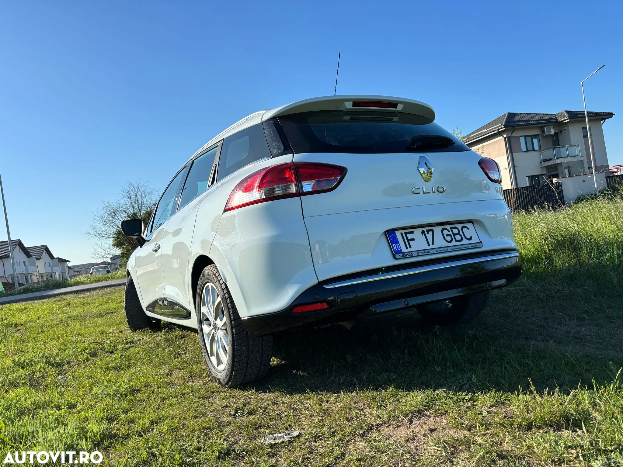 Renault Clio Grandtour (Energy) dCi 90 Start & Stop EDC INTENS - 3