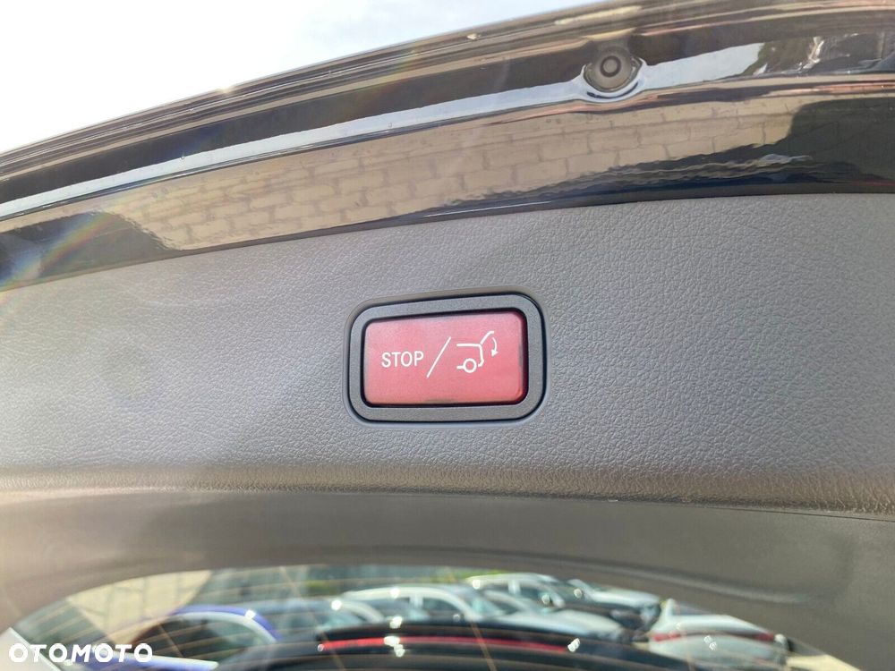Mercedes-Benz GLC - 26
