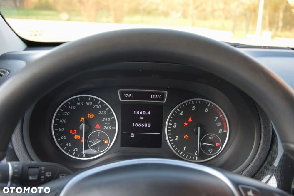Mercedes-Benz Klasa B 200 (BlueEFFICIENCY) - 10