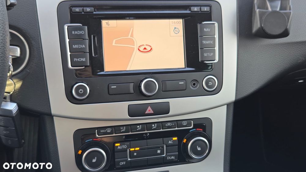 Volkswagen Passat 2.0 TDI Comfortline Optimum - 20
