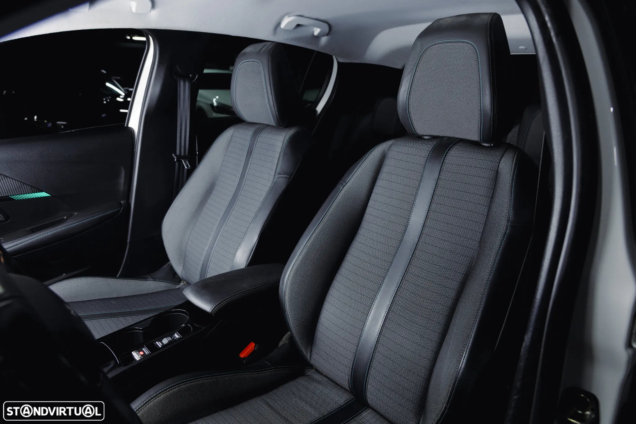Peugeot e-208 50 kWh Allure Pack - 11