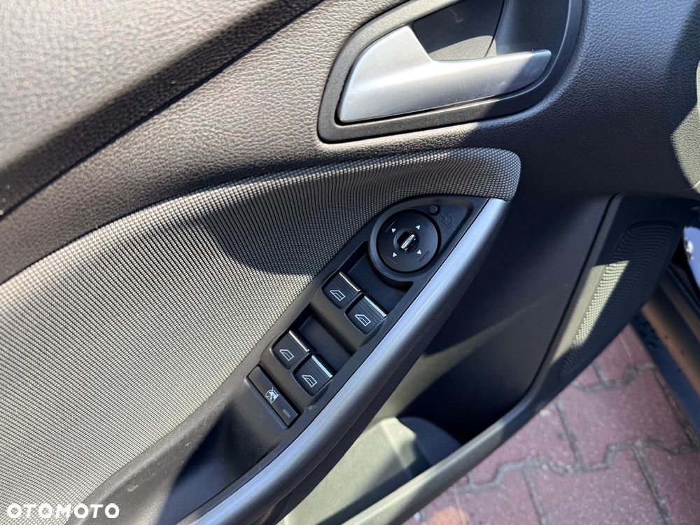 Ford Focus - 22