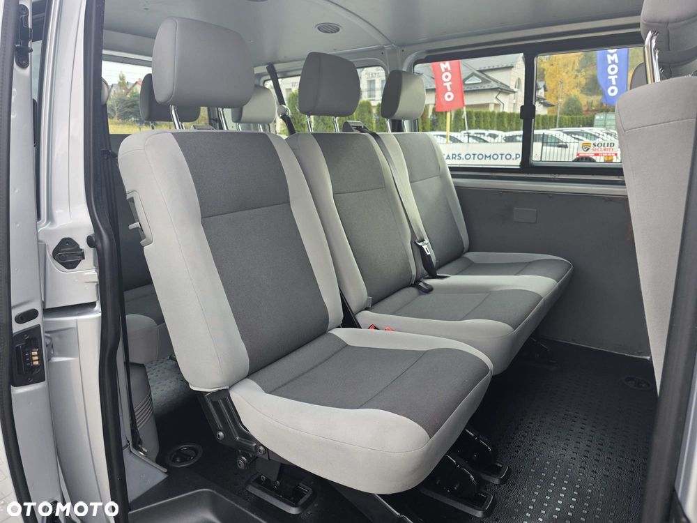 Volkswagen Transporter - 16