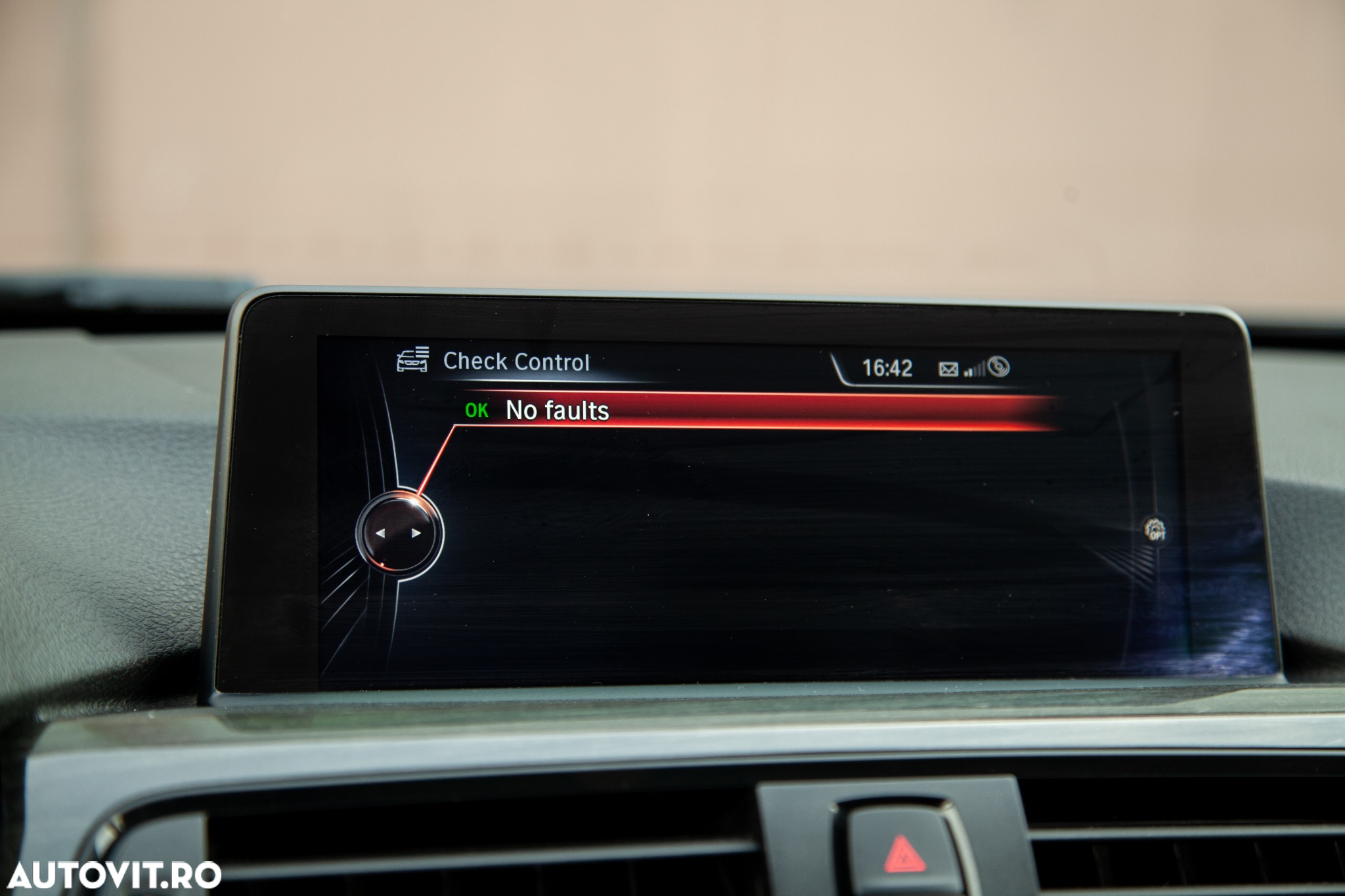 BMW Seria 3 320d Aut. Luxury Line - 31
