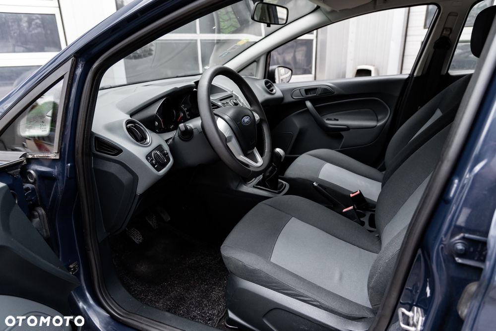 Ford Fiesta - 28
