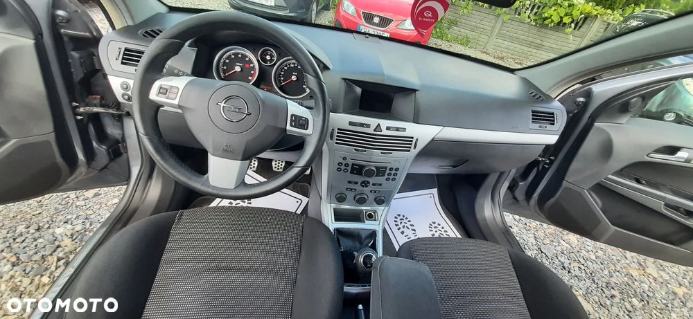 Opel Astra - 35
