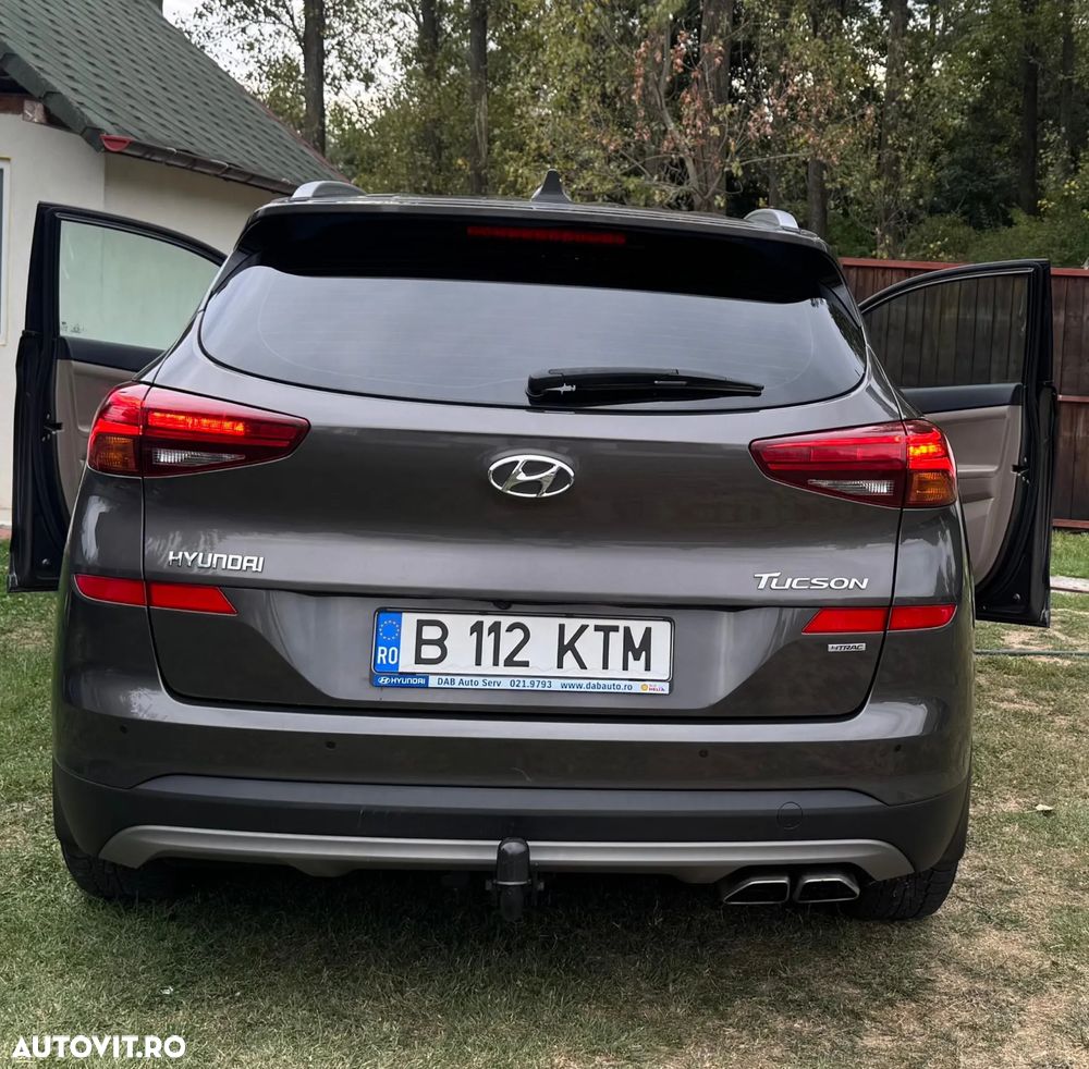 Hyundai Tucson 2.0 CRDI 4WD 8AT Premium - 6