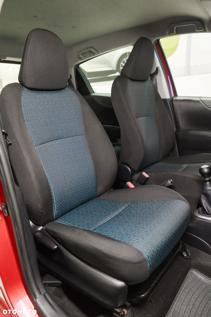 Toyota Yaris - 12