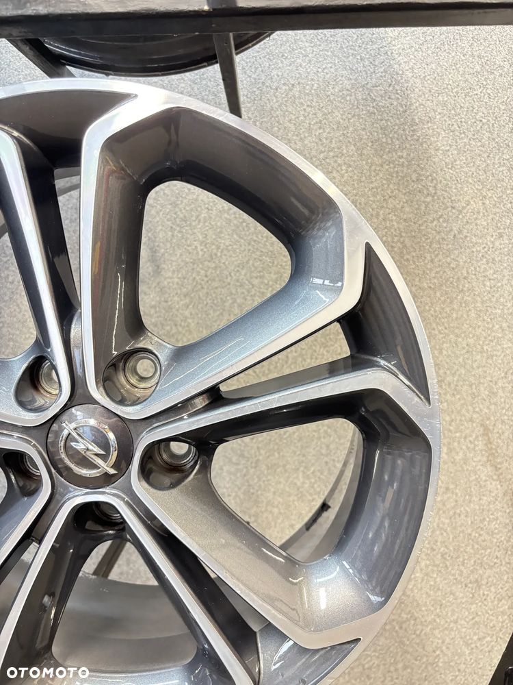 4 Felgi Alu. Opel Corsa D,E, Adam, Meriva B, Vectra C, 17" +TPMS - 31