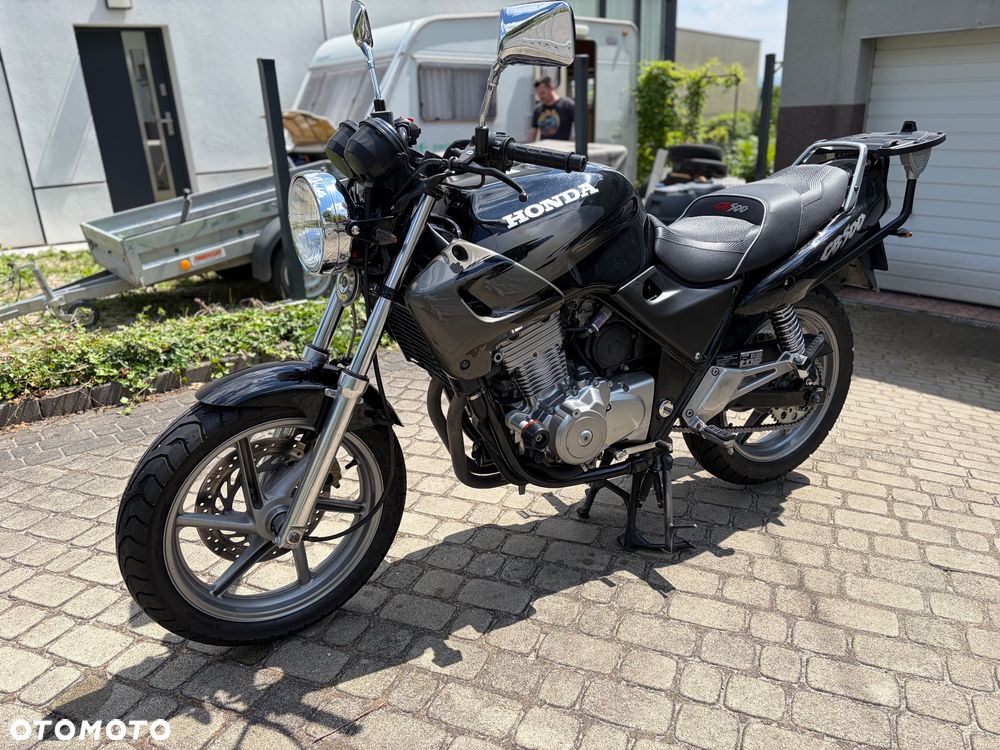 Honda CB - 2