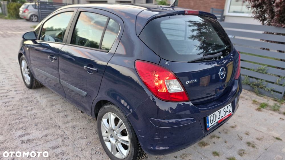 Opel Corsa 1.2 16V Sport - 4