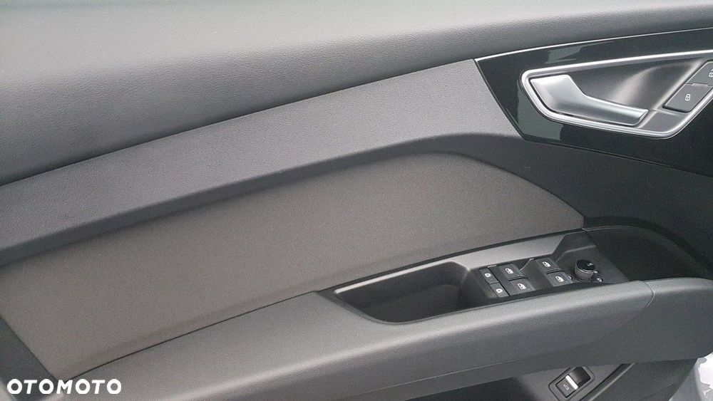 Audi Q4 e-tron - 18