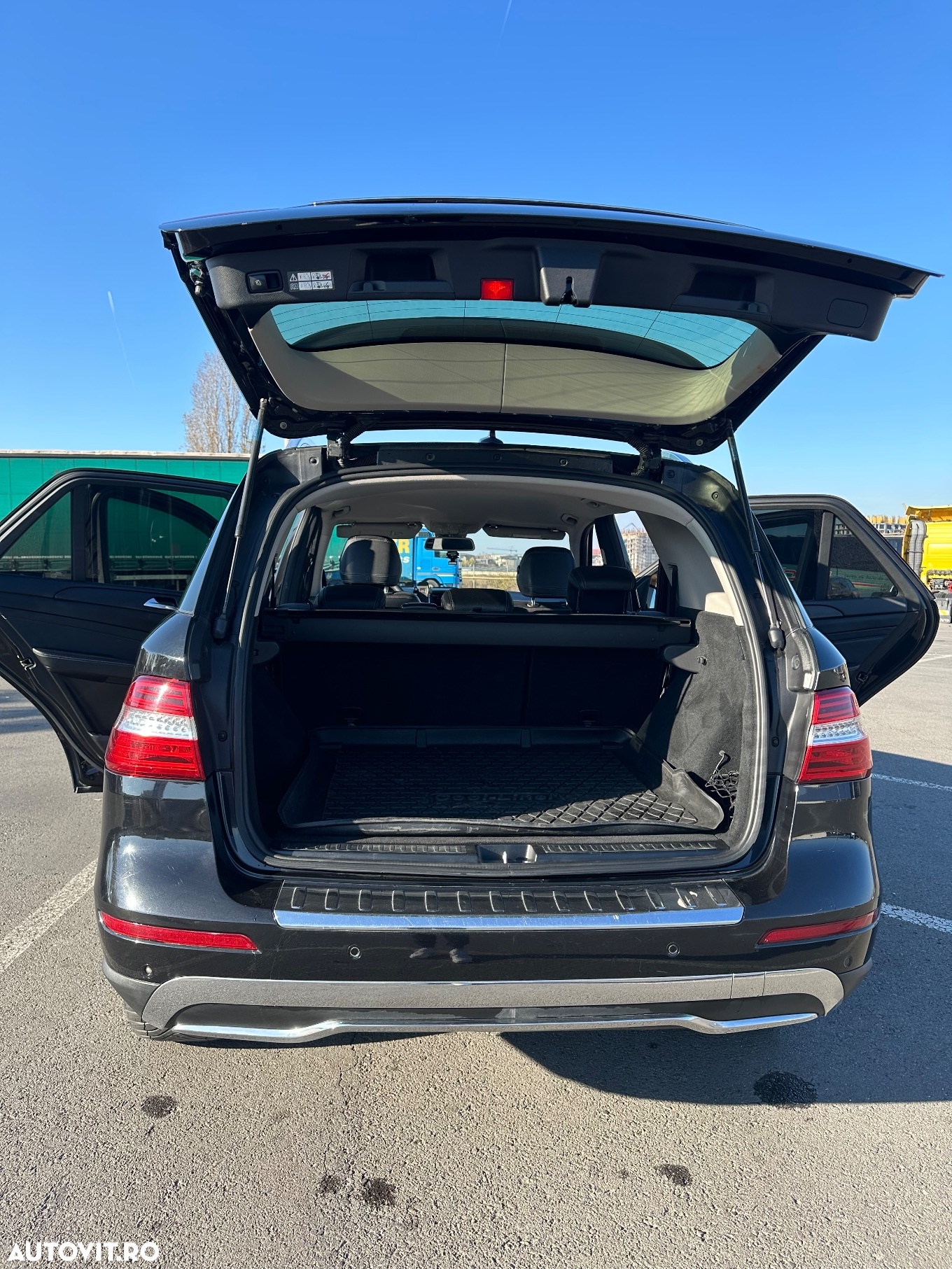Mercedes-Benz ML 350 BlueTec 4MATIC Aut - 22
