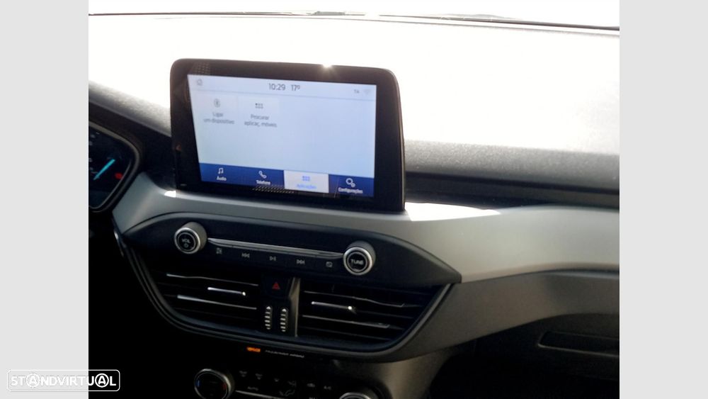 Ford Focus SW 1.0 EcoBoost MHEV ST-Line - 39