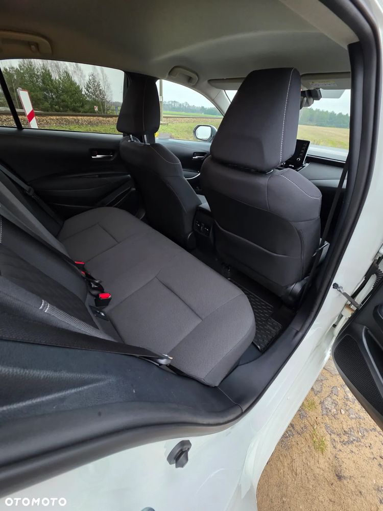 Toyota Corolla 1.8 Hybrid Comfort - 33