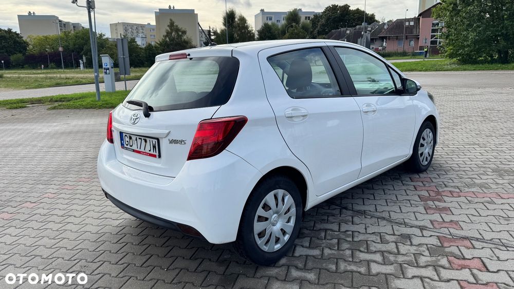 Toyota Yaris 1.4 D-4D Active - 6