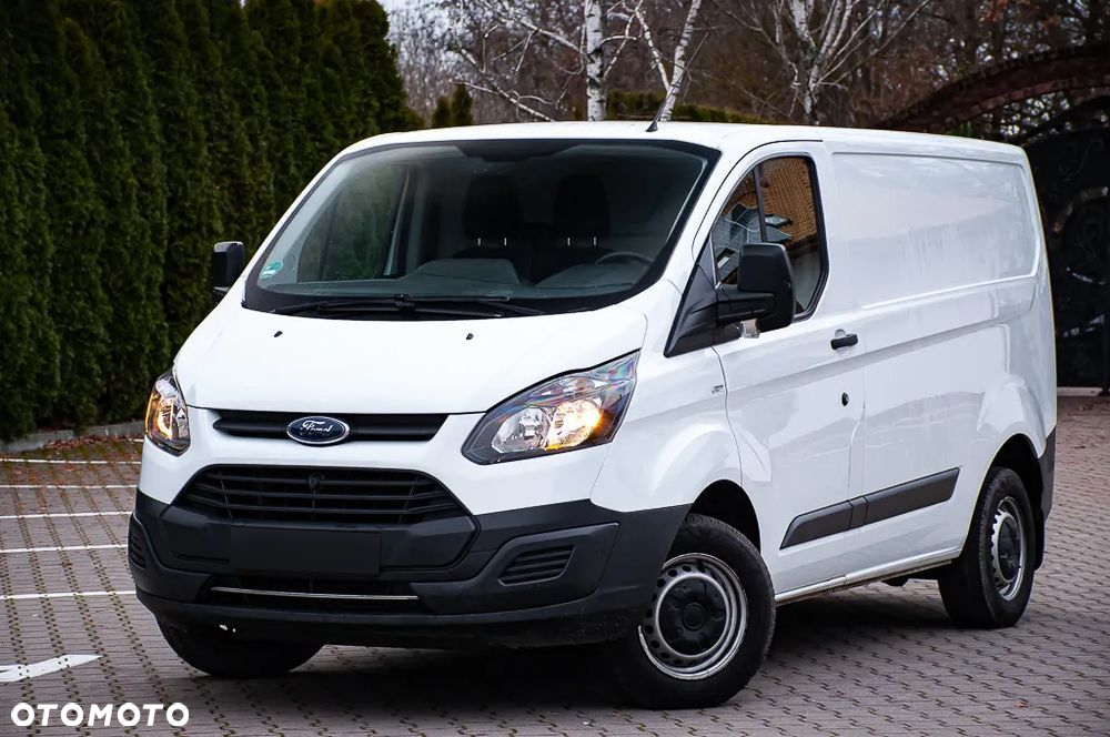 Ford TRANSIT CUSTOM - 2