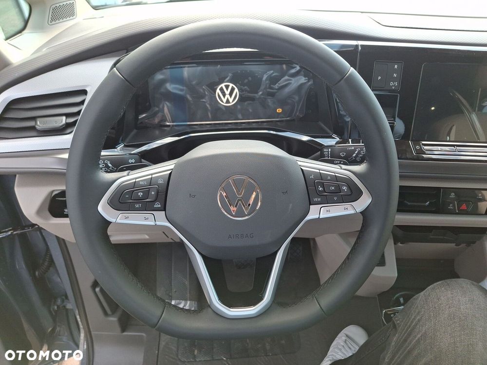 Volkswagen Multivan - 22
