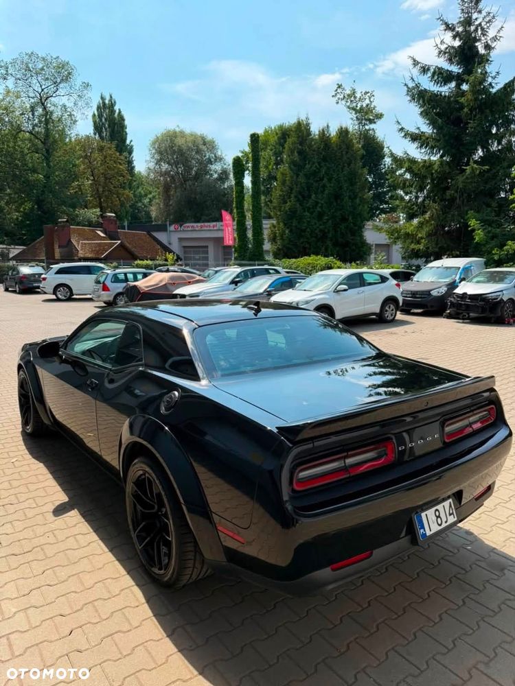 Dodge Challenger - 3