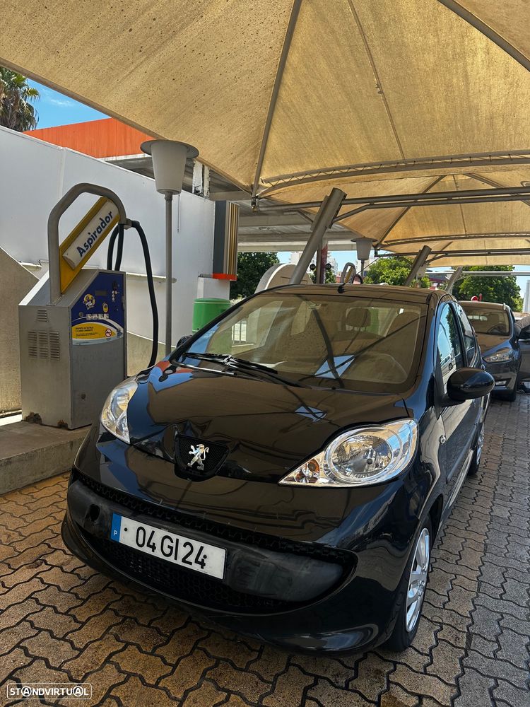 Peugeot 107 1.0 Trendy - 1