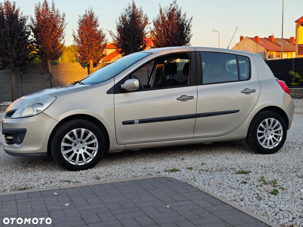 Renault Clio 1.6 16V Expression - 3