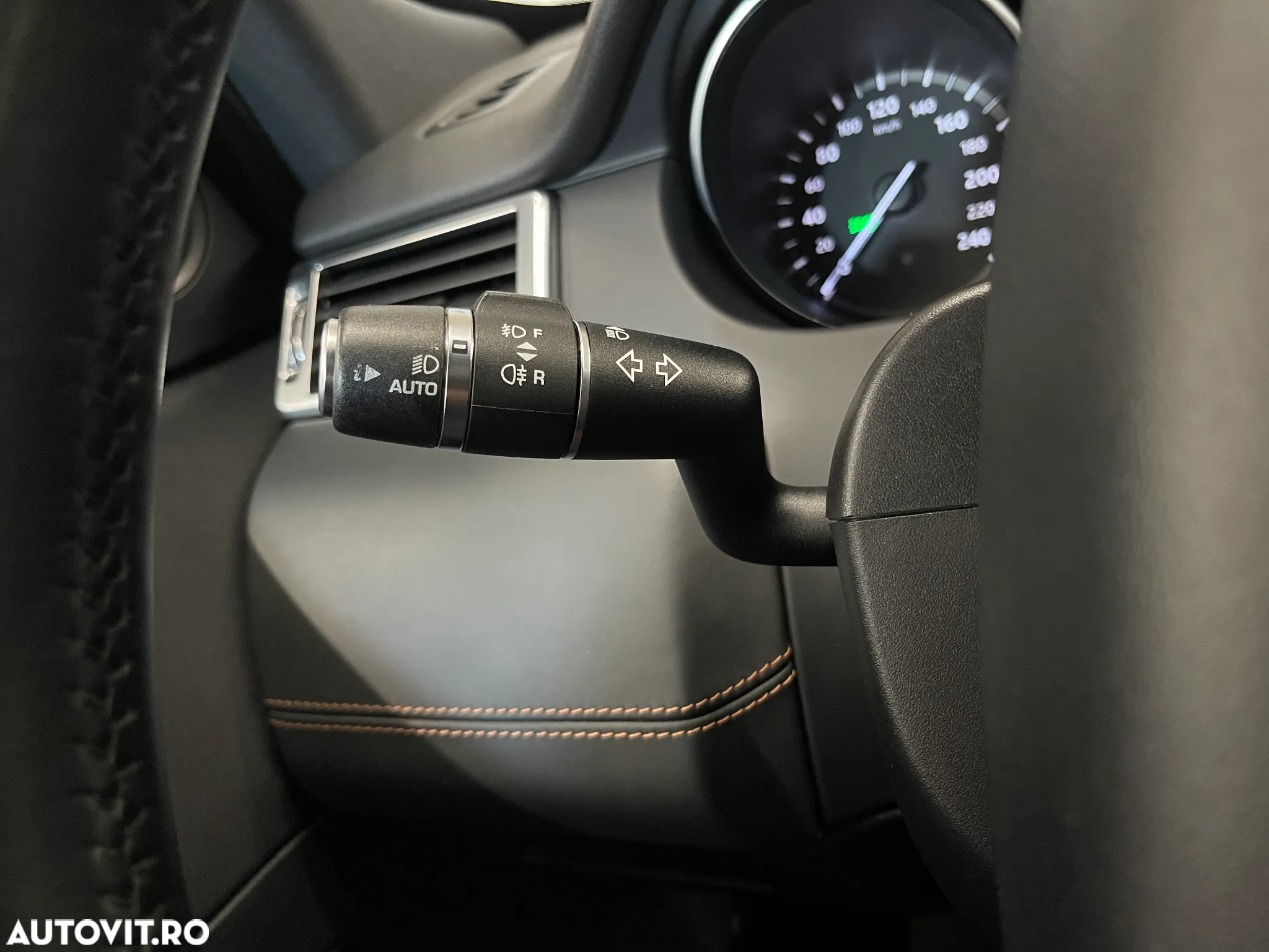 Land Rover Discovery Sport 2.0 l TD4 HSE Luxury Aut. - 34