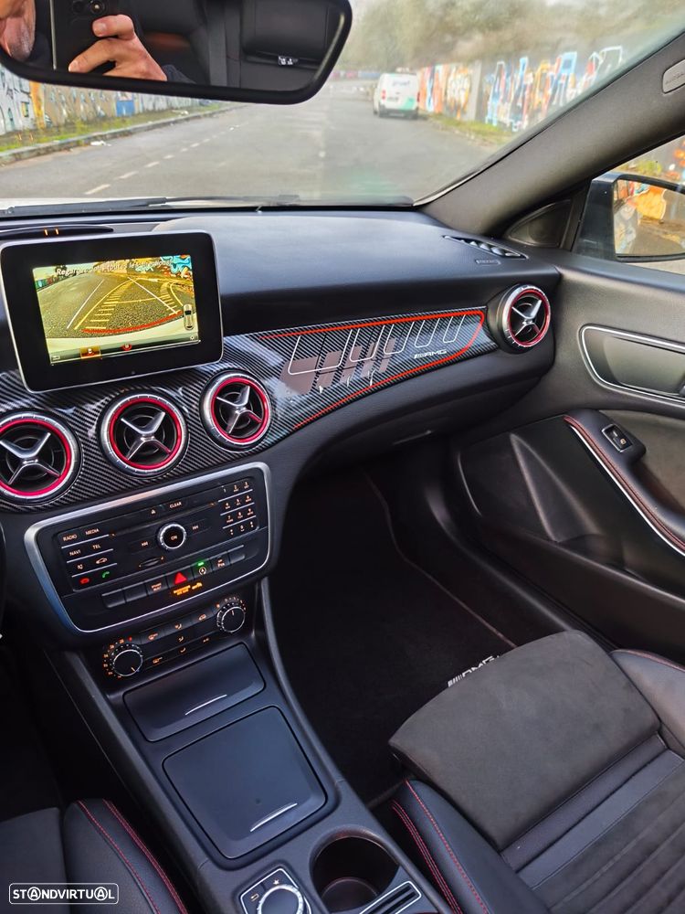 Mercedes-Benz CLA 200 d 4Matic 7G-DCT AMG Line - 13