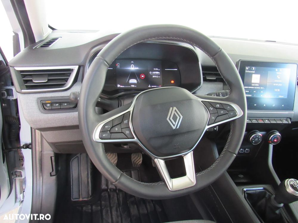 Renault Clio - 19