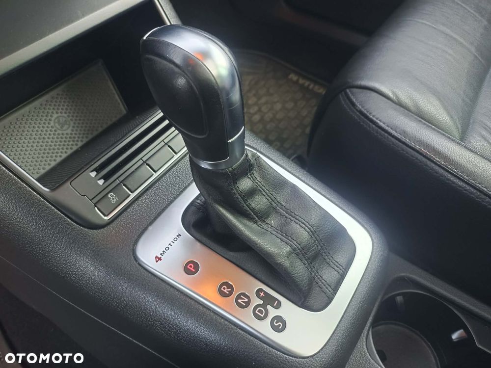 Volkswagen Tiguan - 13