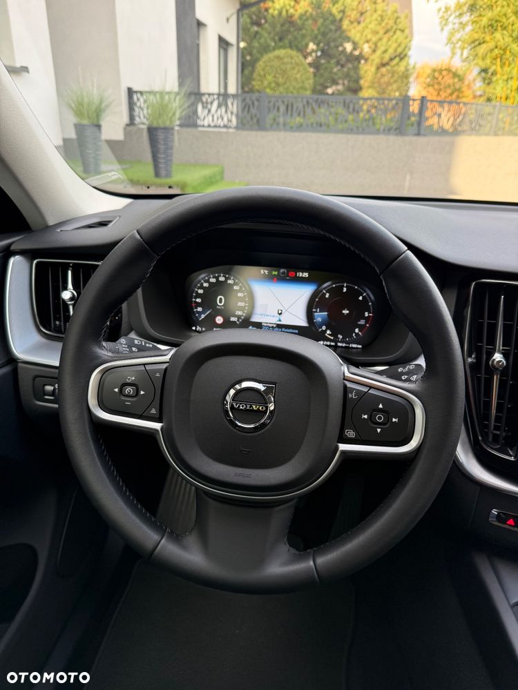 Volvo XC 60 D3 Drive-E Momentum - 20