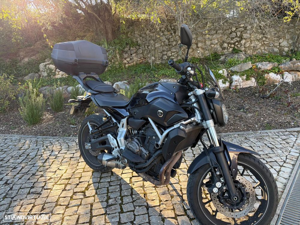 Yamaha MT-07 ABS - 11