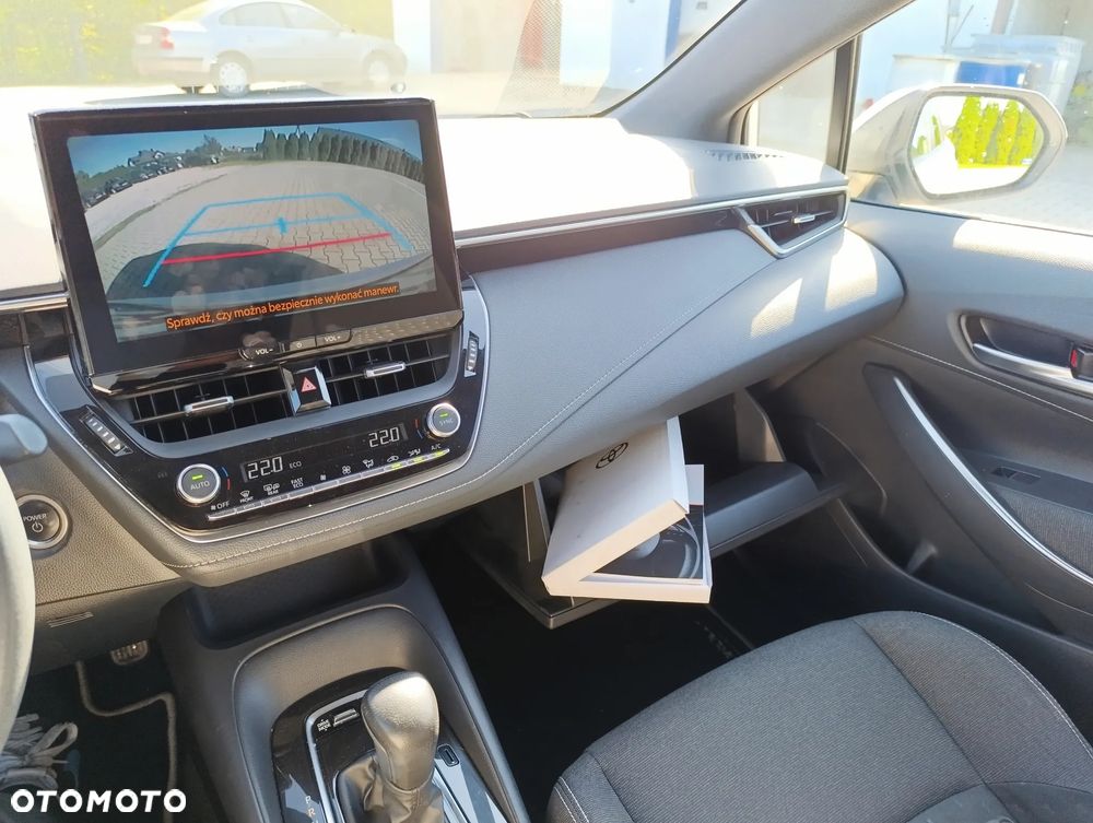 Toyota Corolla 1.8 Hybrid Comfort - 18