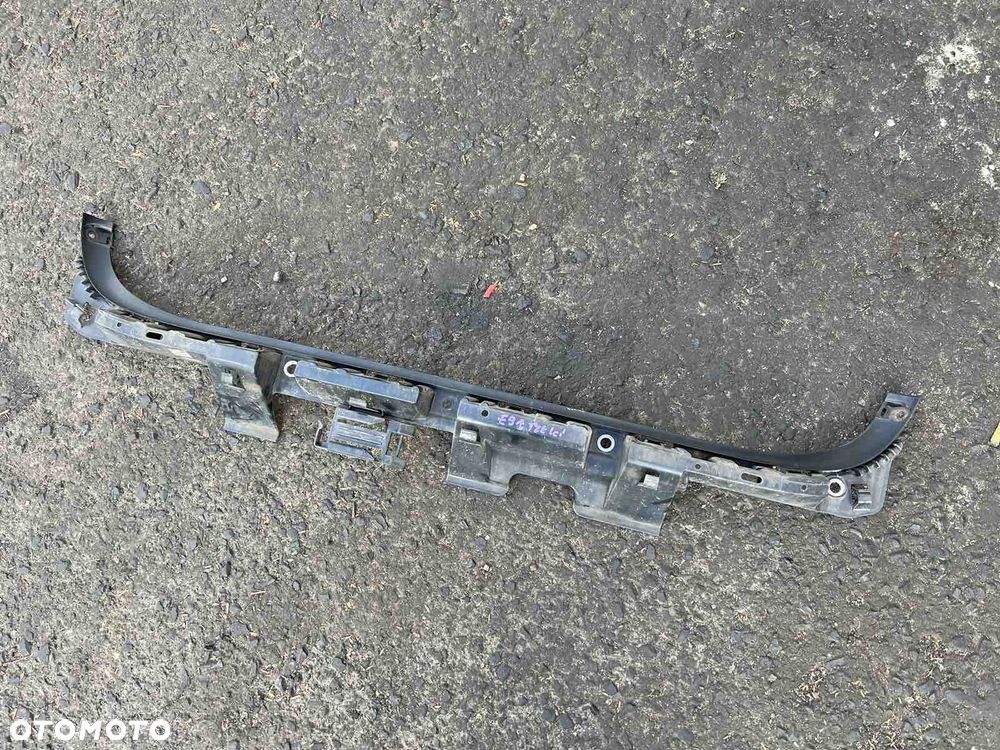 Ślizg mocowanie zderzaka tylnego Bmw e91 LCi lift