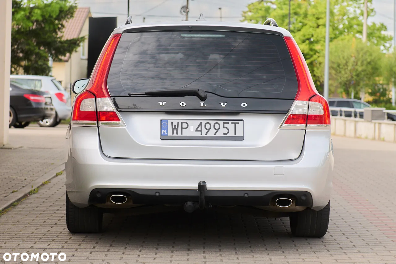 Volvo V70 D4 Black Edition - 7