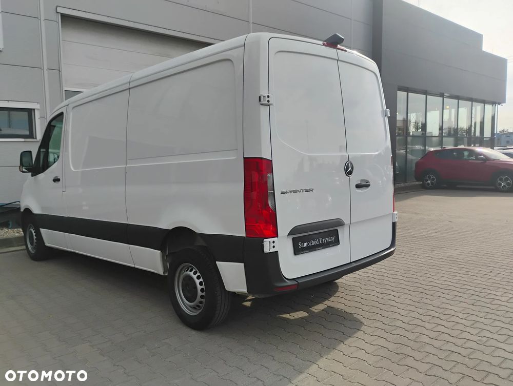 Mercedes-Benz Sprinter - 7